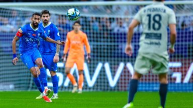 الهلال يواصل صدارته للدوري السعودي